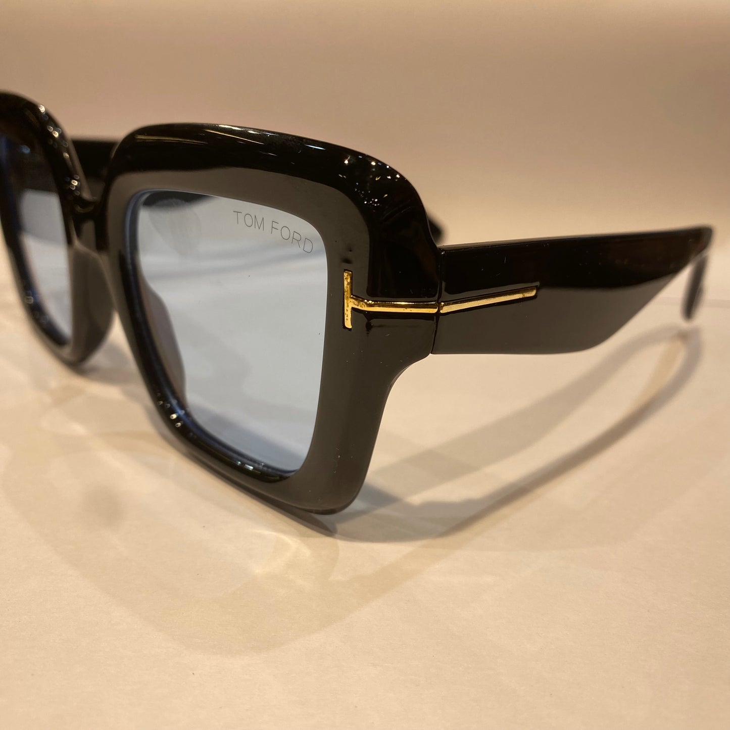MOT Black Framel Sky Shade Unisex Sunglasses SUN106