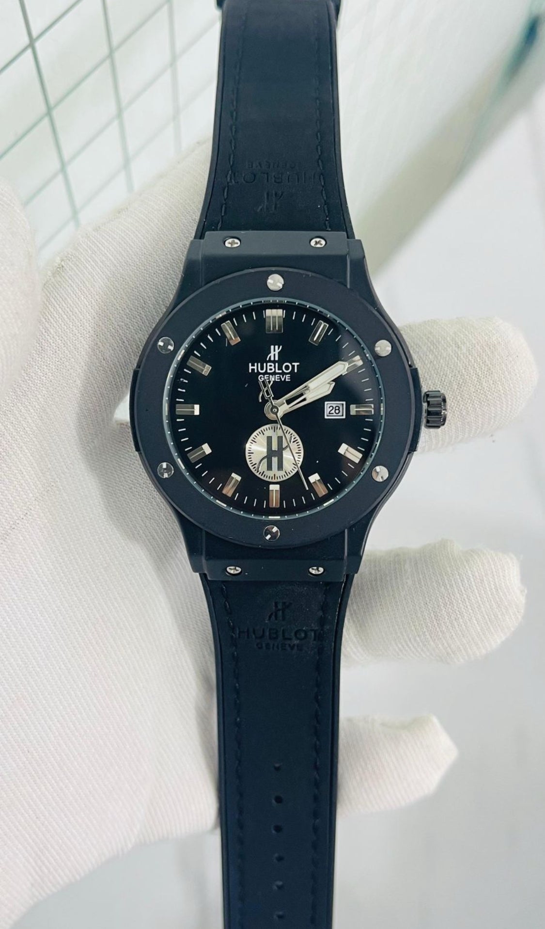 Buh Black Silicon Strap Black Silver Ring Chrono Working 990403