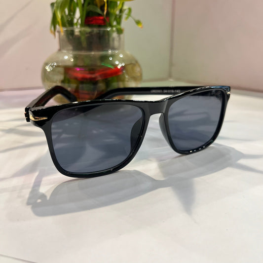 Vad Glossy Black Frame Black Shade Heavy Quality Sunglass UM20015416142 ￼