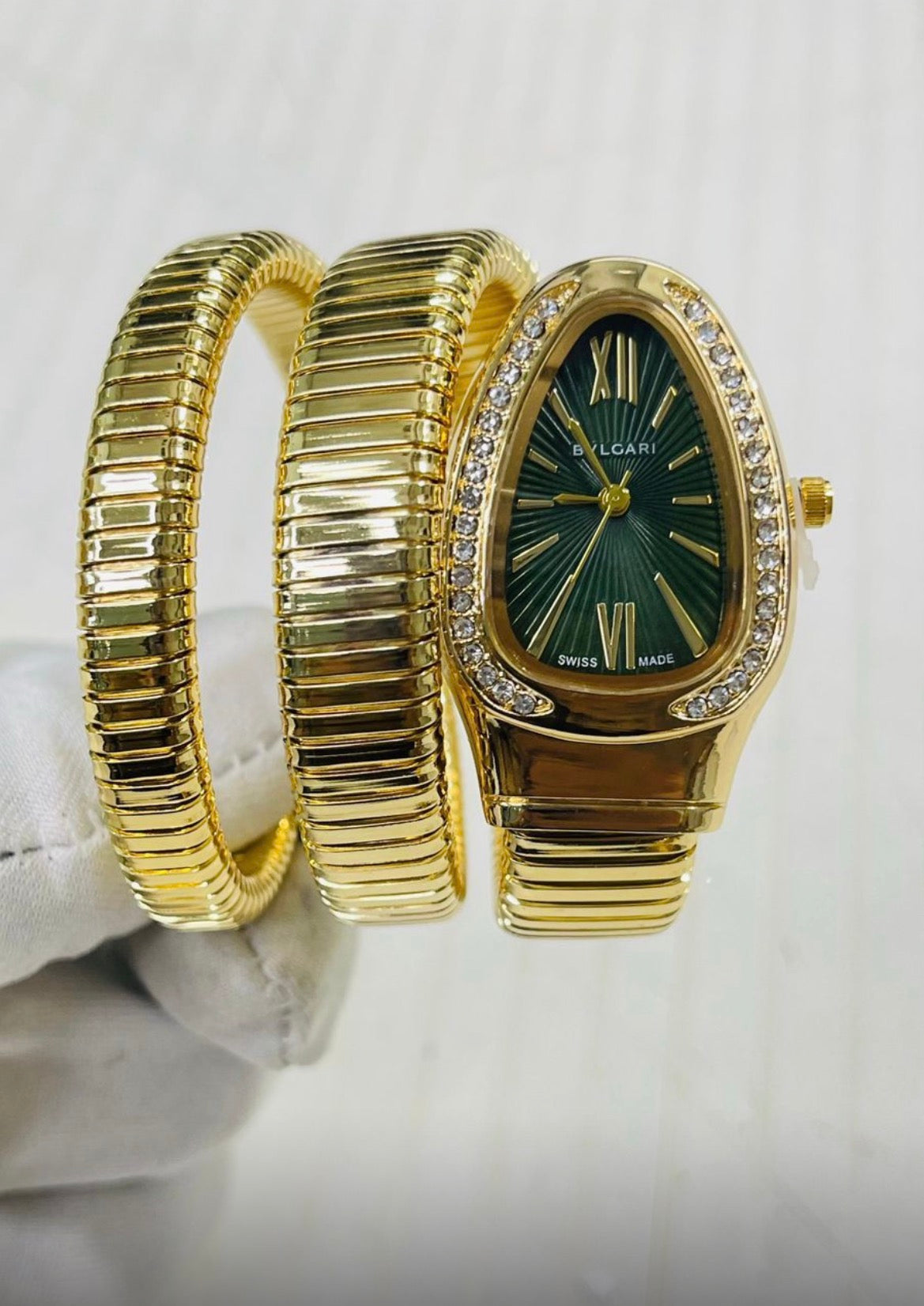 LVB Golden Snake Chain Ladies Stud Green Dial Watch 990218