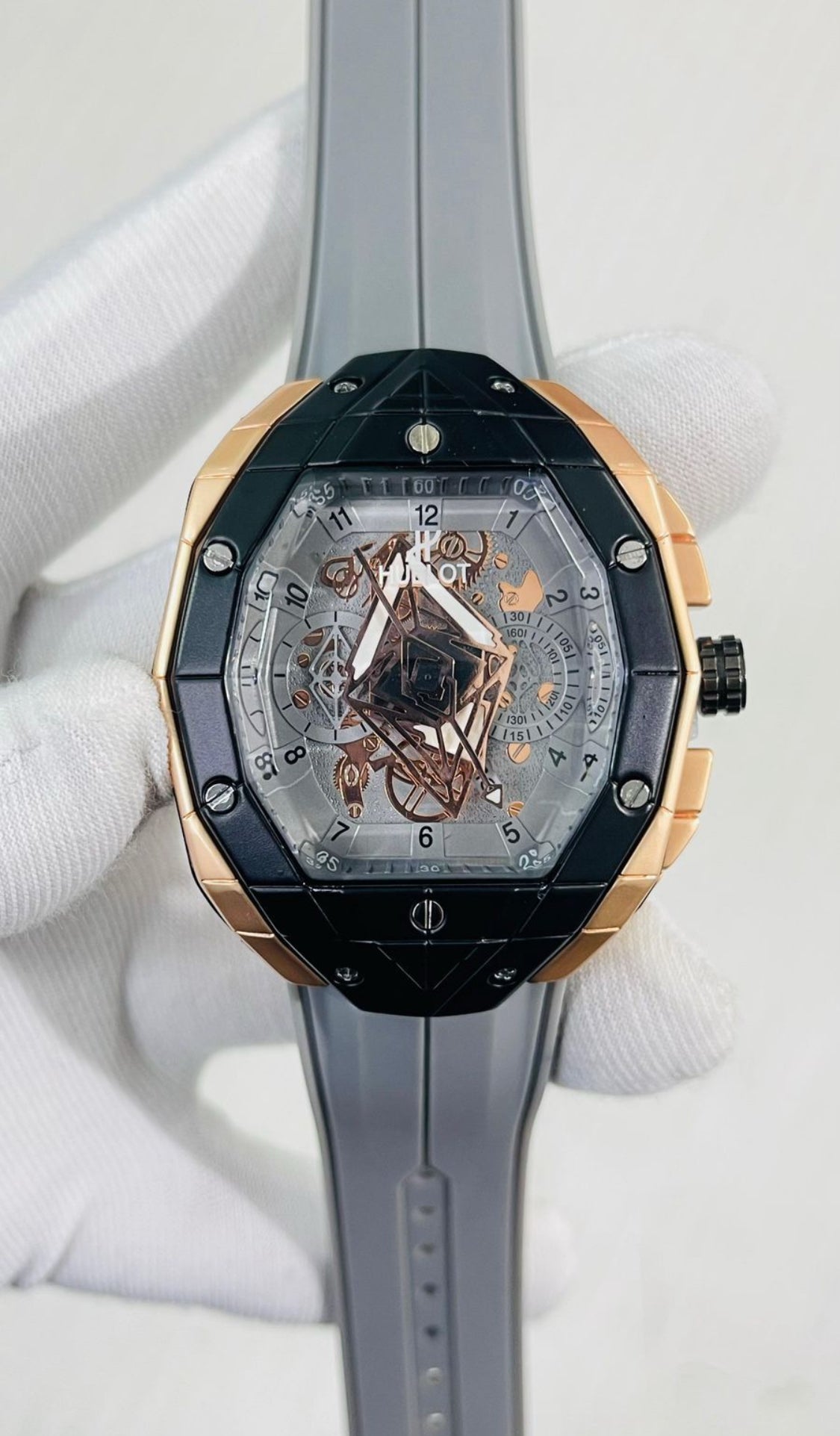 Buh Grey Silicon Strap Copper Black Ring Diamond Dial 990413
