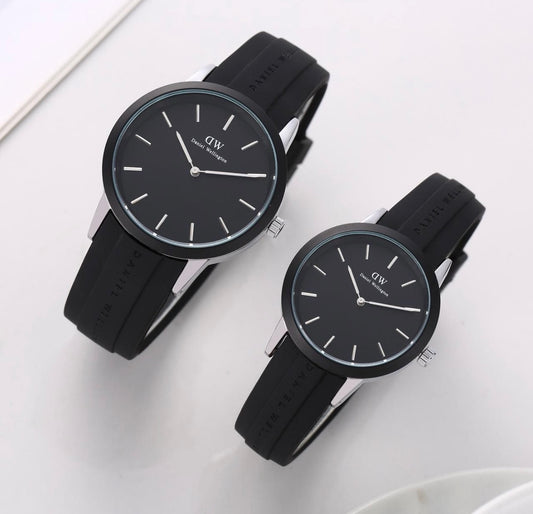 Wd Dw Black Silicon Strap Silver Black Dial Ladies Watch 990294
