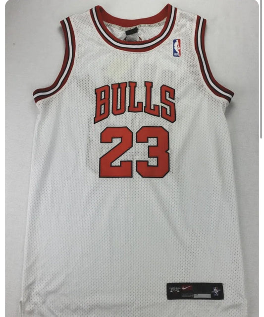 Bulls White Colour Premium Quality Basket Ball Jersey 85007