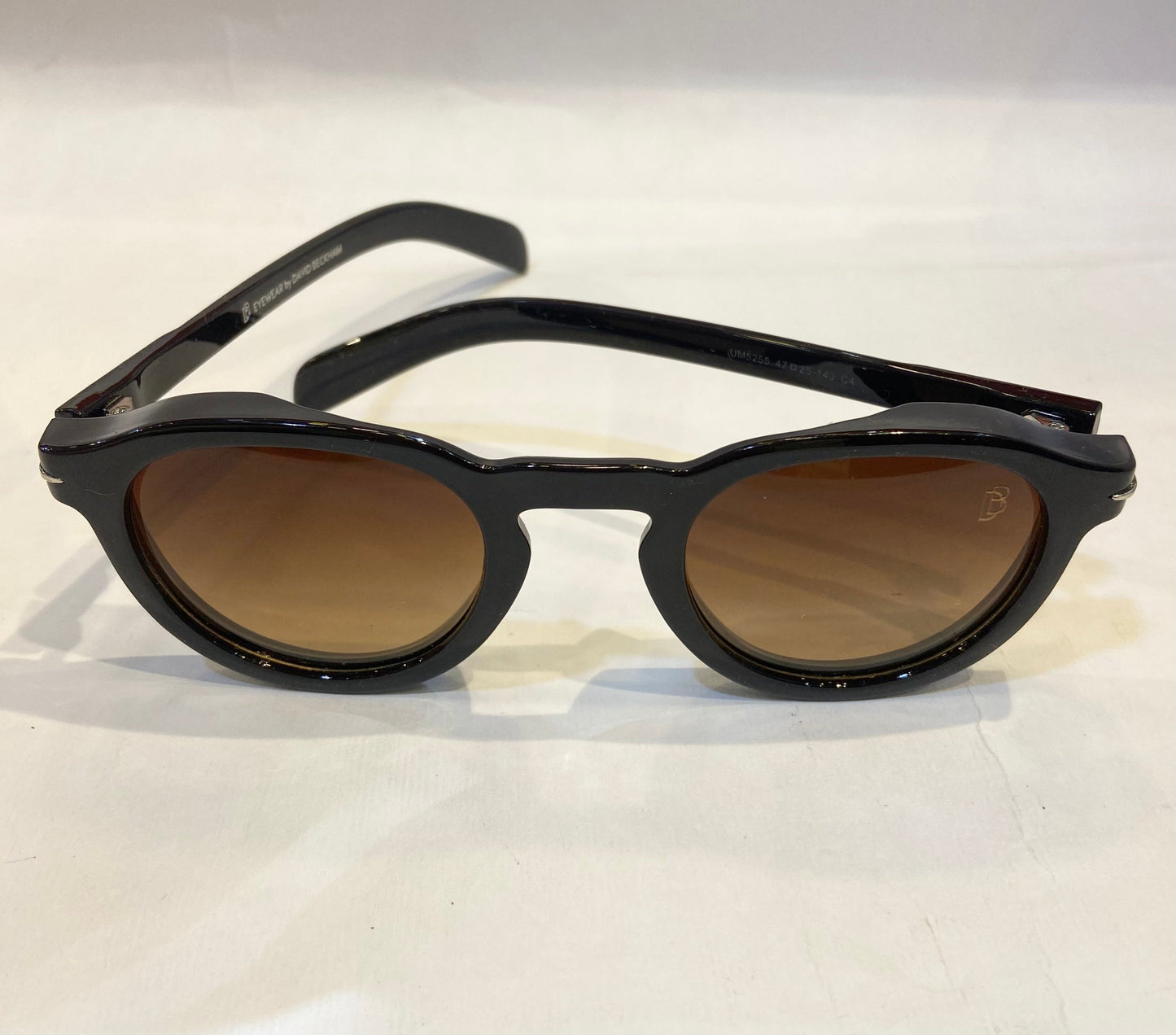 VAD Glossy Brown Frame Brown Shade Unisex Sunglasses UM5255 47 25-143 C4