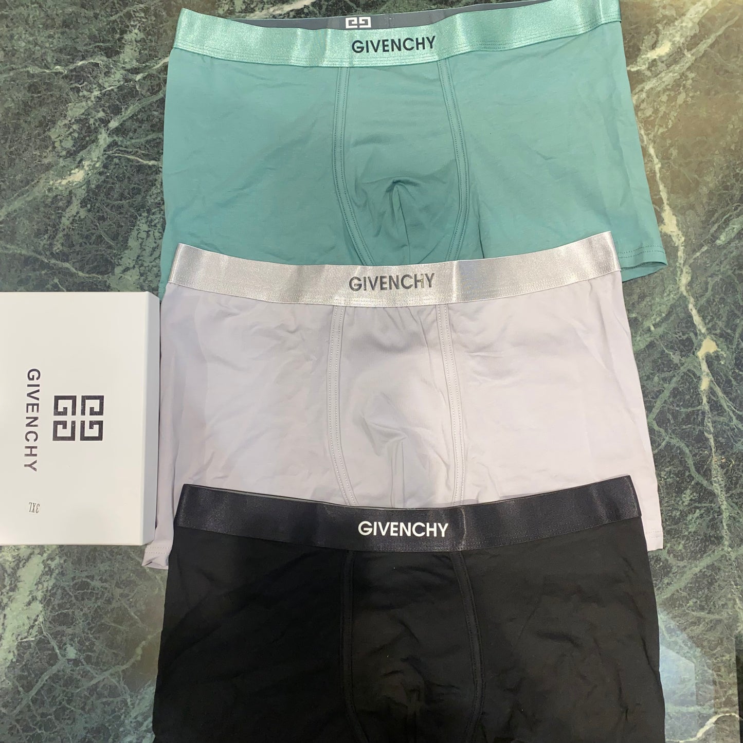 VIG GIV Imported Men’s Trunks Pack of Three 988527