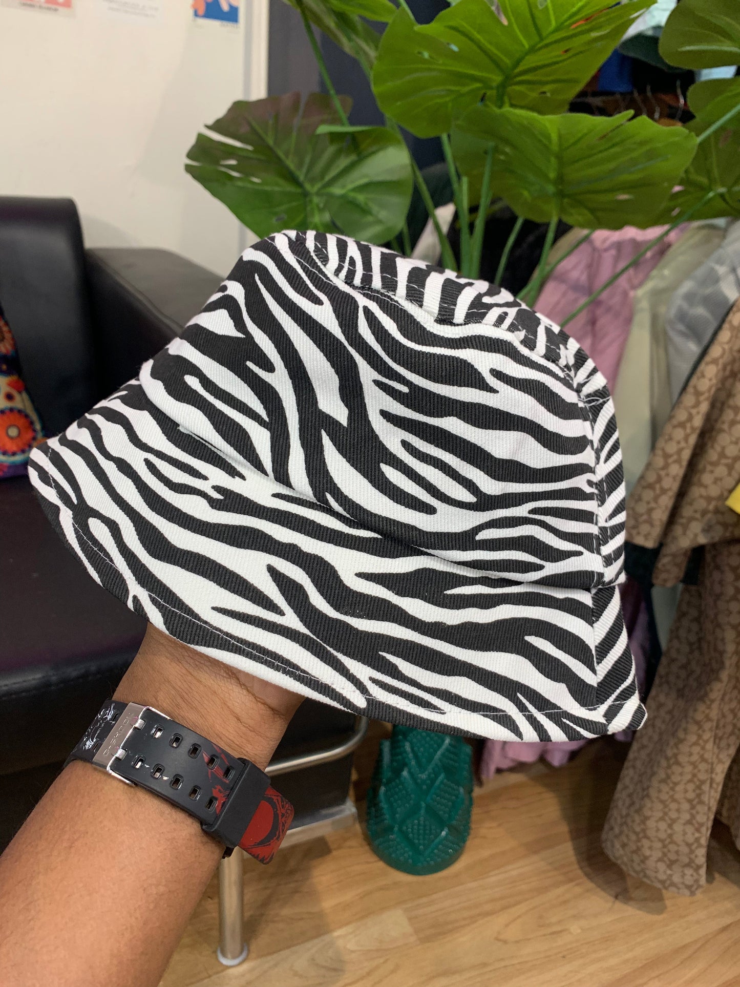 QIAYIER White Colour Zebra Print Premium Cap Hat 73005