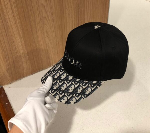 OID DIO Black White Colour Imported Unisex Cap 987995
