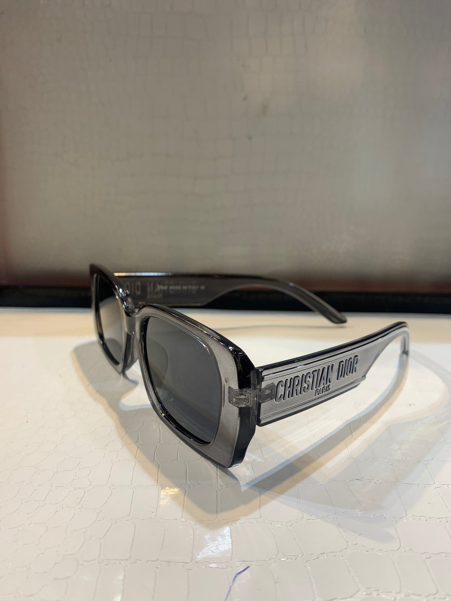 OID Grey Transperent Frame Black Shade Sunglass S2U 53 18-145