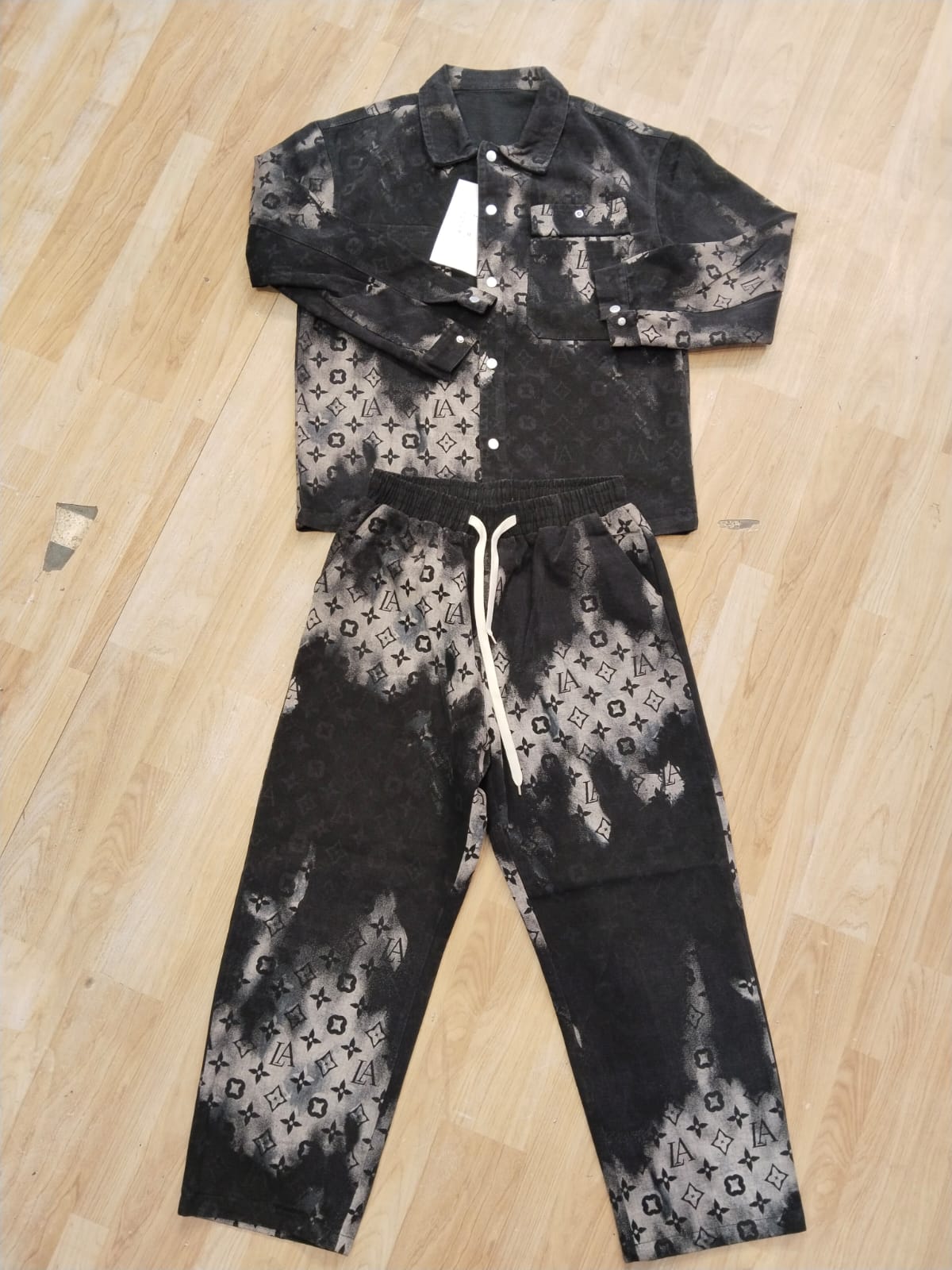 LA printed Coat set shirt & Lower Dual tone Black Brown Colour H001