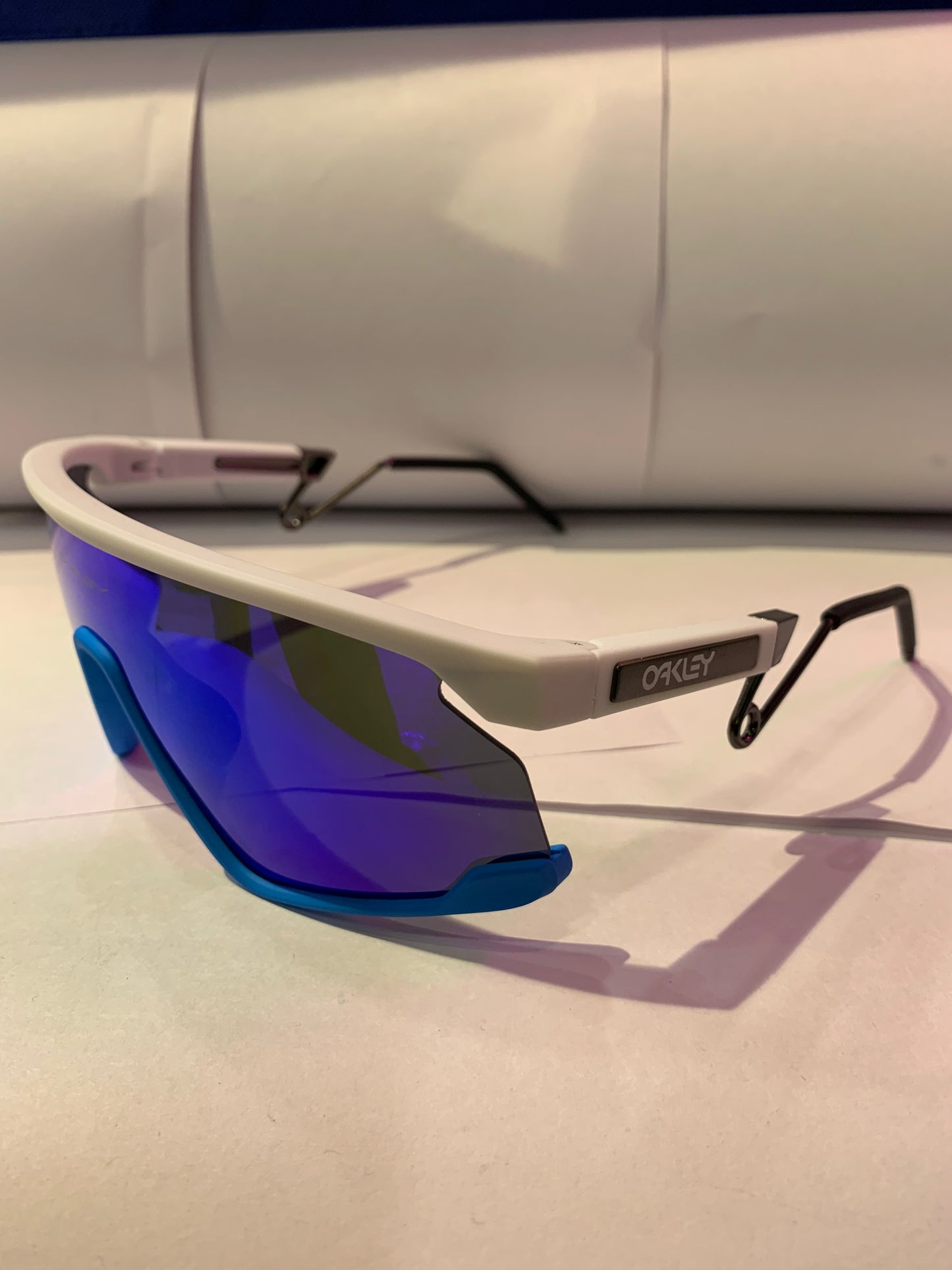 Kao Oak White Blue Frame Blue Mercury Shade Unisex Sunglass WT2958 54 17 140