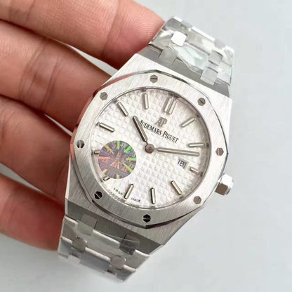 DUA Silver Chain m White Dial Chrono Working Mens Watch 180829