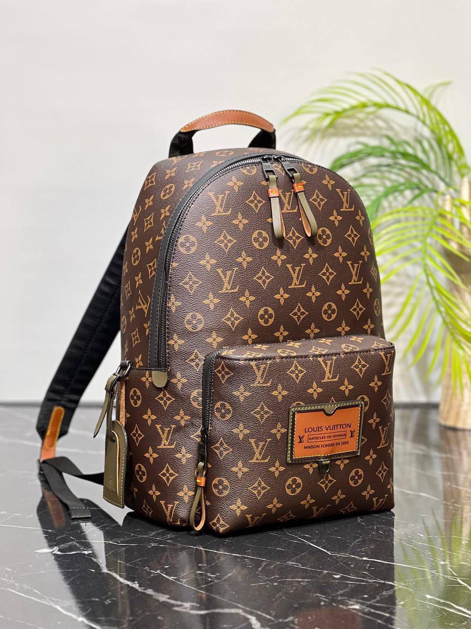 VL LOU UOL Check Print Imported Premium Quality Backpack 6774