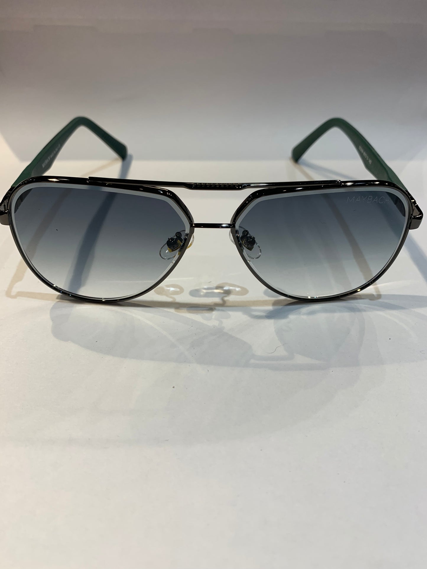 YAM MAY Black Green Farme Trancy Green Shade Unisex Sunglass 23269 60 13 142