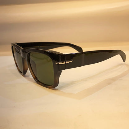 VAD Glossy Black Frame Green Shade Unisex Sunglasses UM1894 C4 51 22 140