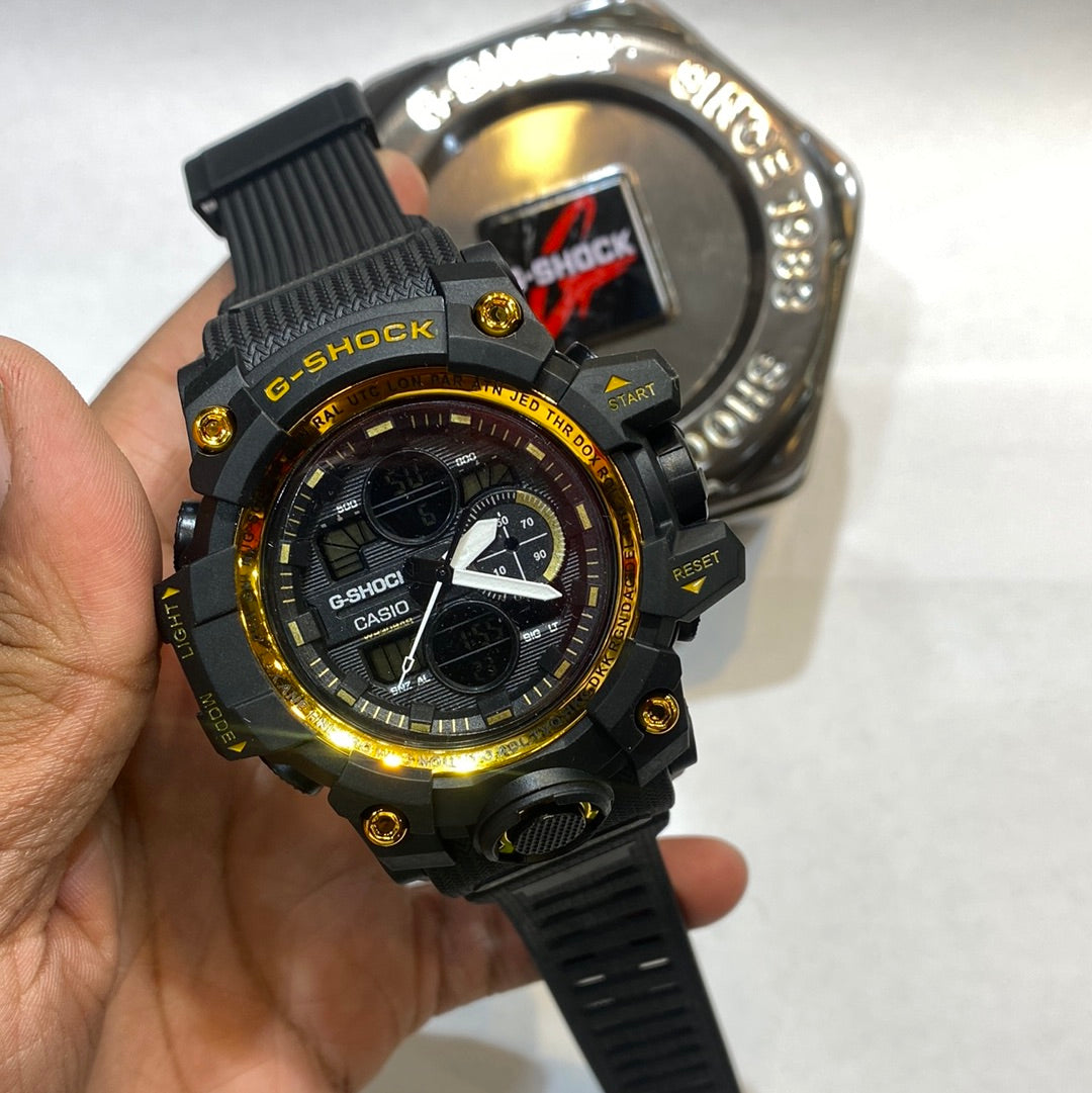 Black Colour Gold Ring Water Resistance Sports Watch. 500414