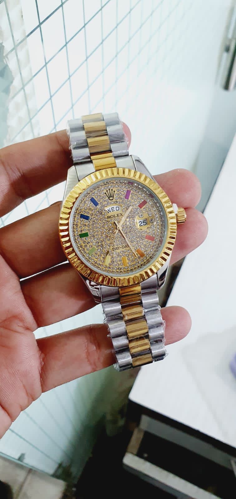 Lor Silver Golden Chain Golden Diamond  Dial Day & Date Men Watch