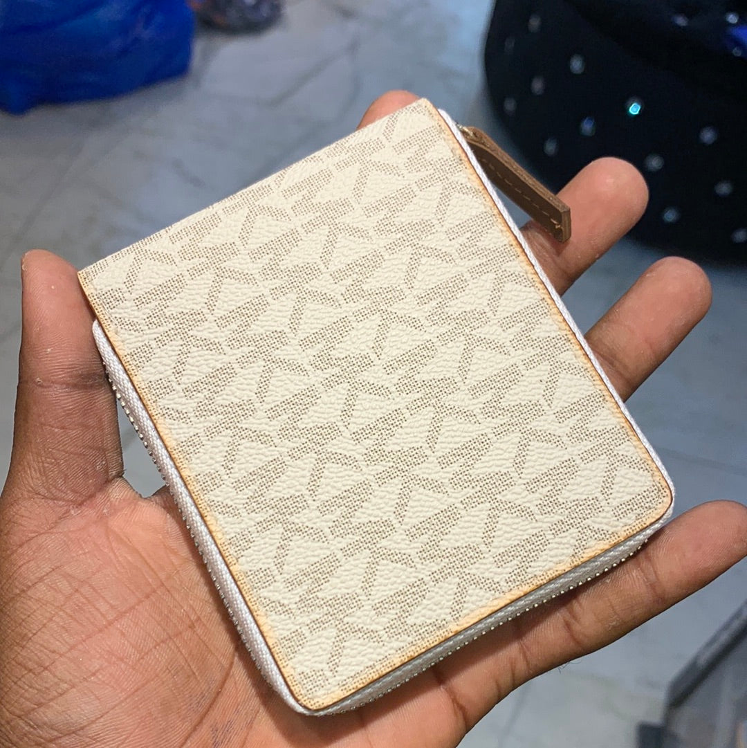 CIM KM White Colour With KM Print Genuine Leather Men’s Zipper Wallet  06480
