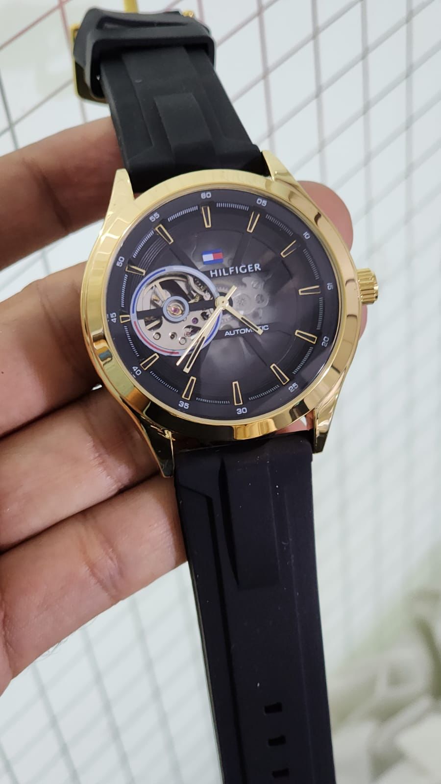 Mot  Black Silicon Strap Gold Ring Black Dial Automatic Men Watch 901364