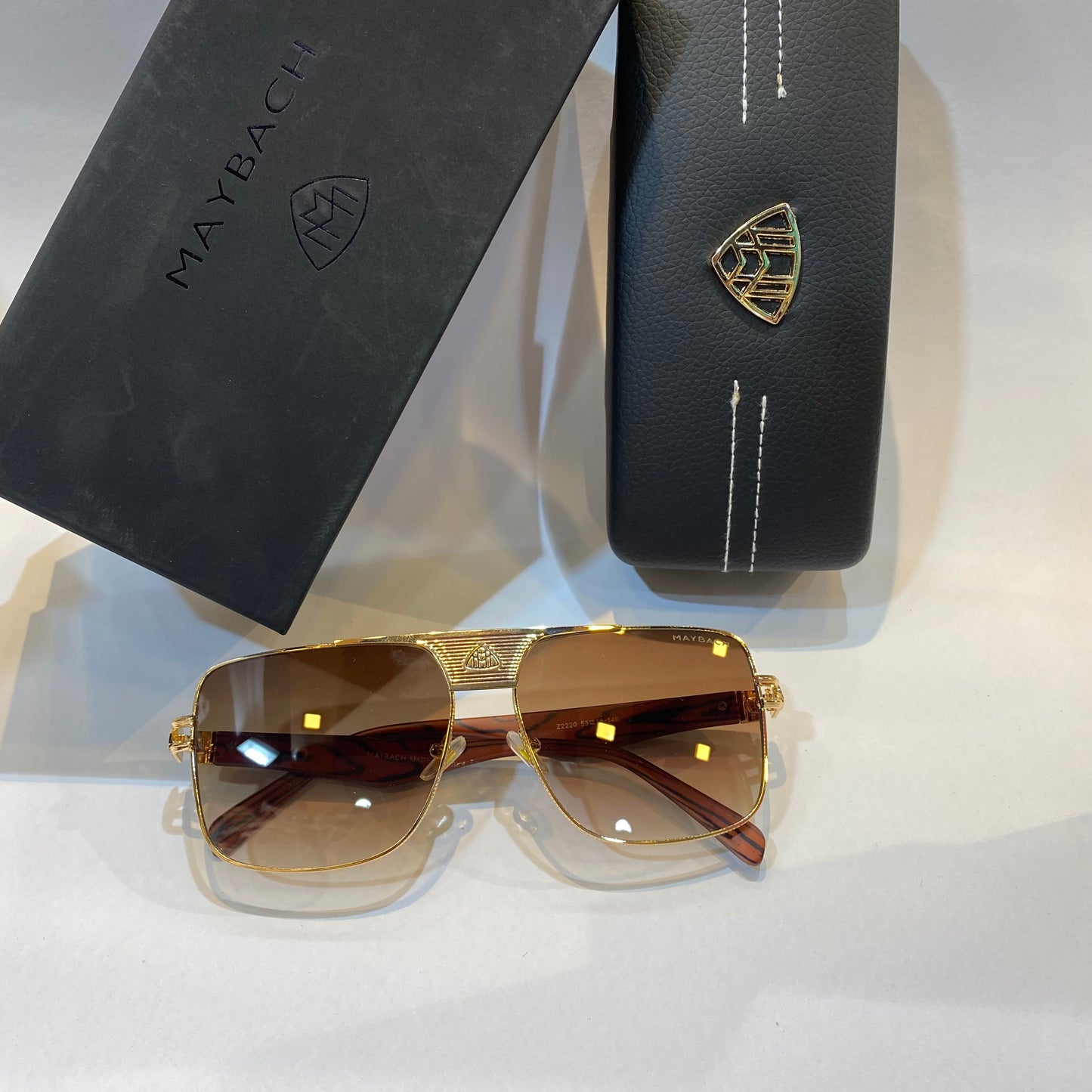 Gold Frame Brown Woody Stick Brown Shade Unisex Branded Sunglasses Z2220 53 18-140