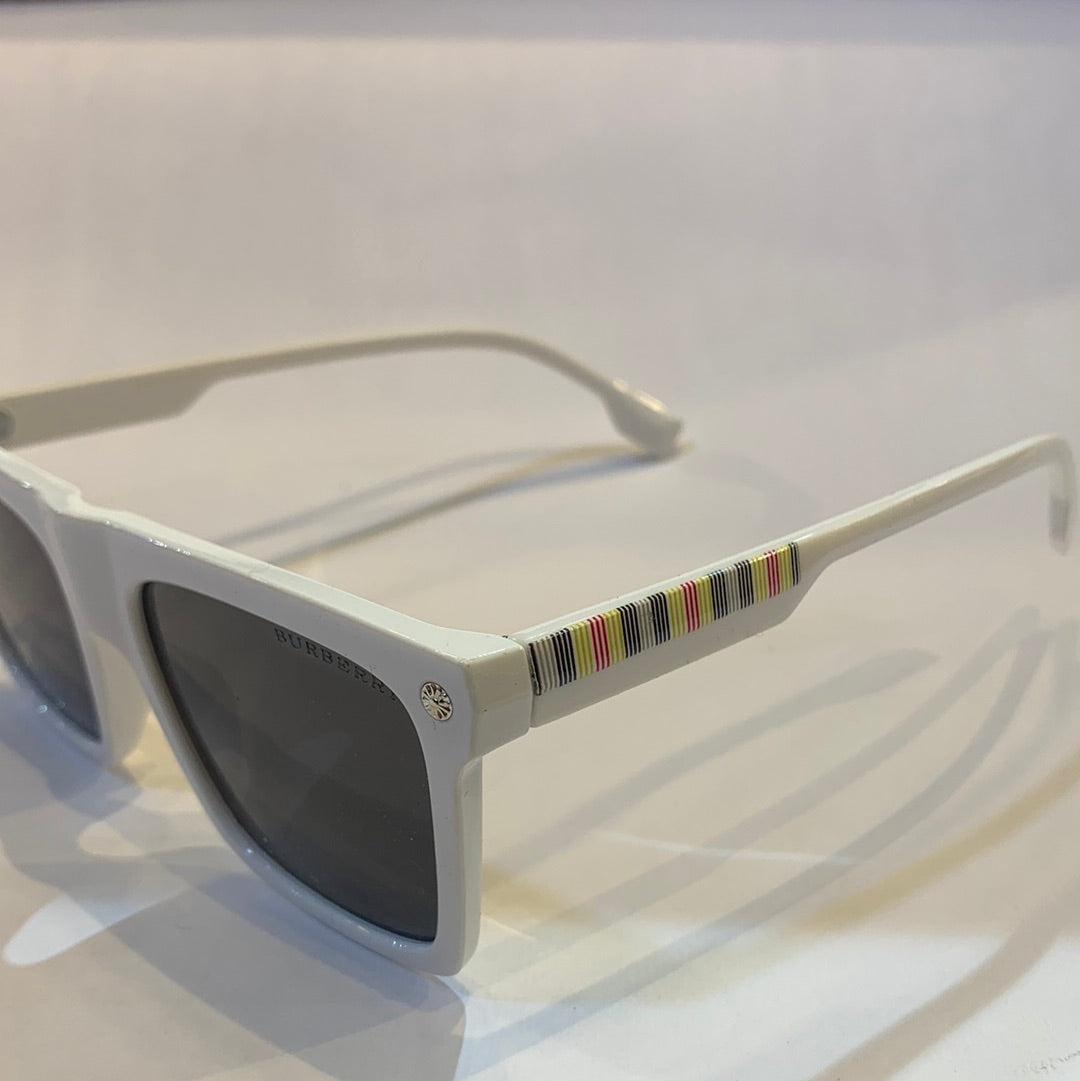 Rub white Frame black shade sunglass