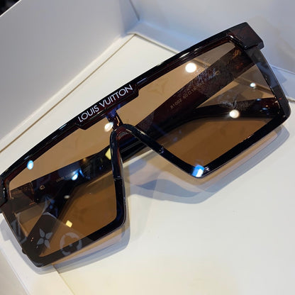 Brown Printed Branded Luxury Wayfarer Square Sunglasses 81002 60 18-142