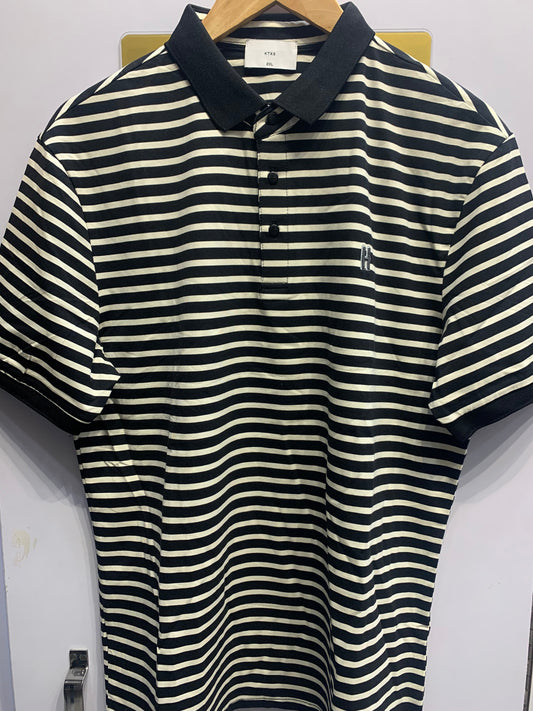 KTXS Black White Colour H Front Print Collar Neck Tshirt 1105054