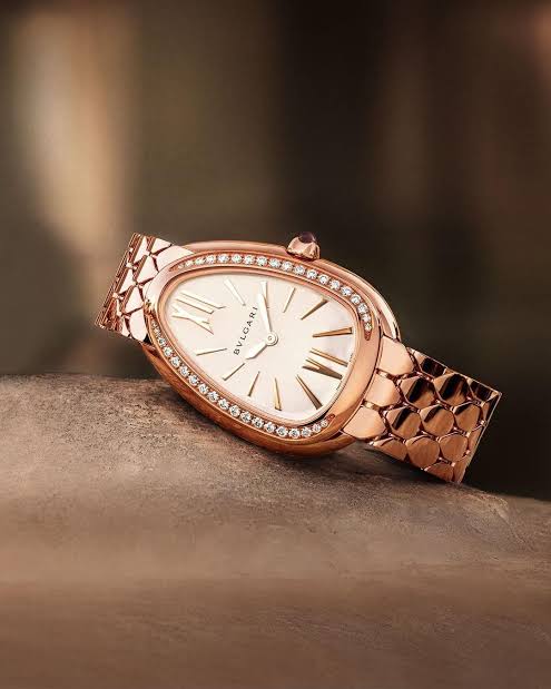 LVB Cooper Chain White Dial With Diamond Stud Ladies Watch 402007