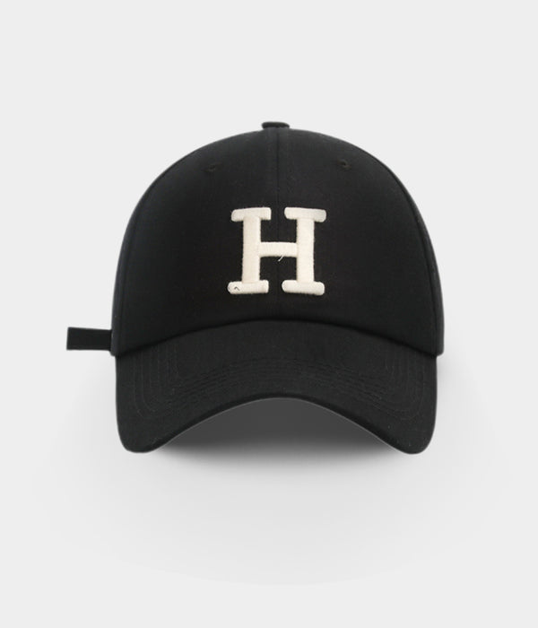 H Black Cap White embroidery 300140