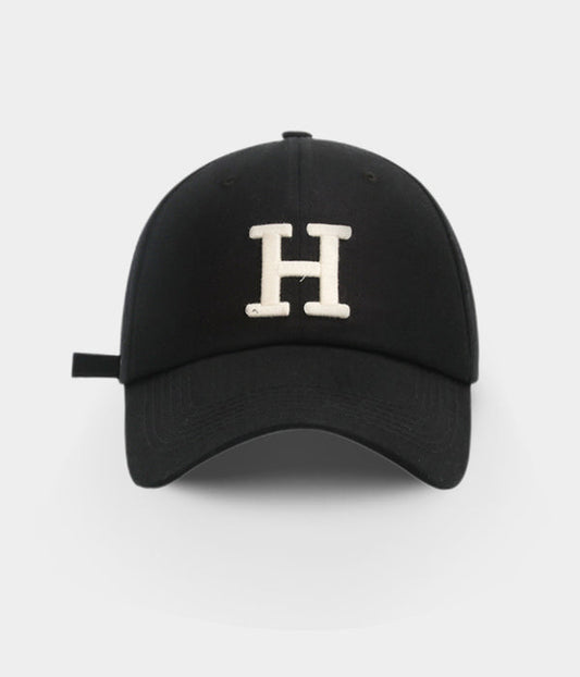 H Black Cap White embroidery 300140