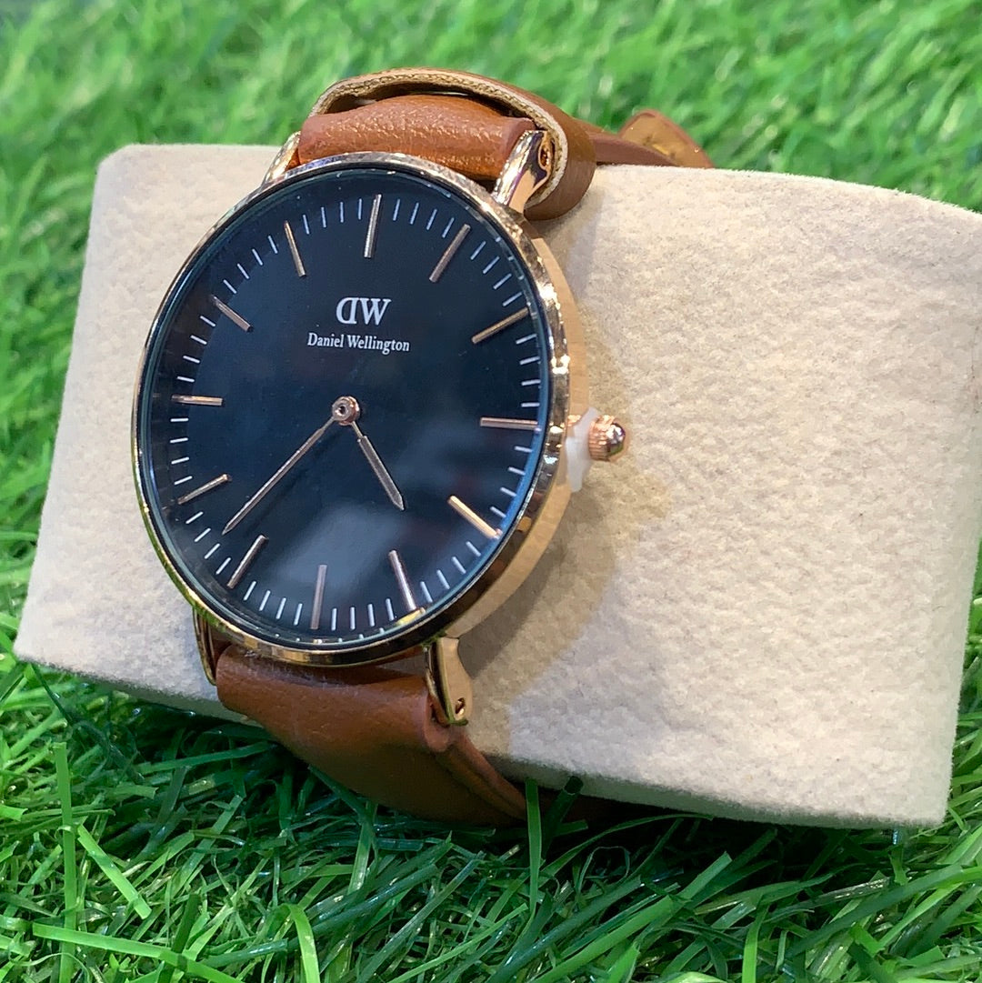 WD Brown Slim Strap Black Dial Copper Ring Men Watch 400556