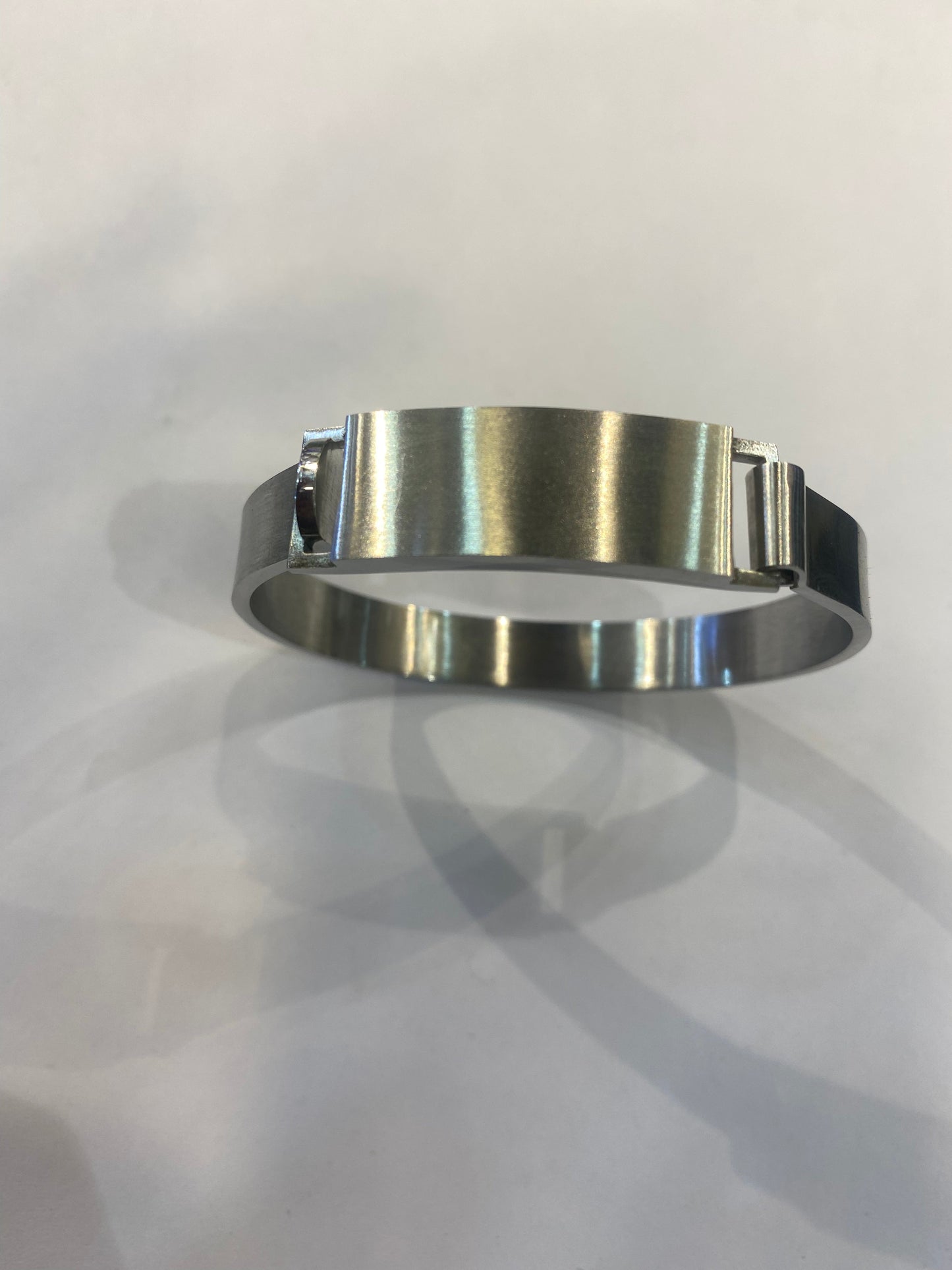 Sliver Colour Slimple Design Heavy Quality Bracelet 199929