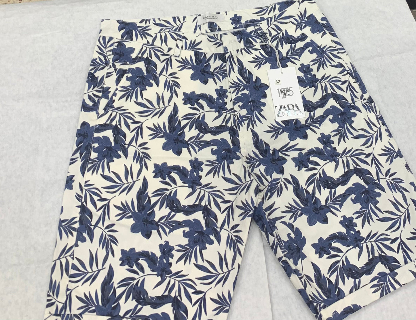 Zr Raz White Colour Blue Floral Print Denim Men Short 50237