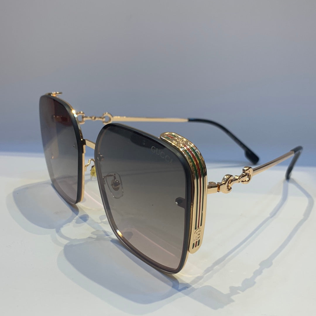 Cug Gold Frame Green White Shade Sunglass 2127 52 18-138