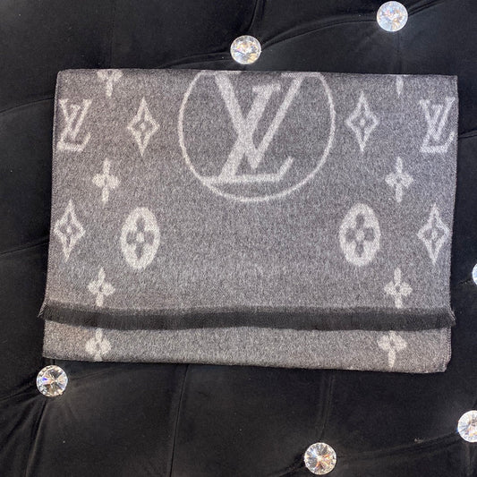 Vl Lou Uol Grey Colour With Black Uol Logo Imported Muffler 49088