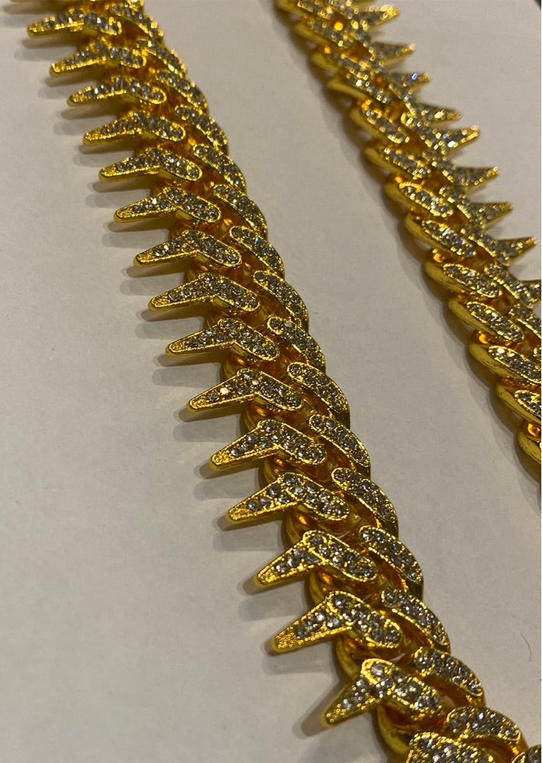 Gold Colour Chain With Diamond Studded Necklaces Cuban Chain  70040