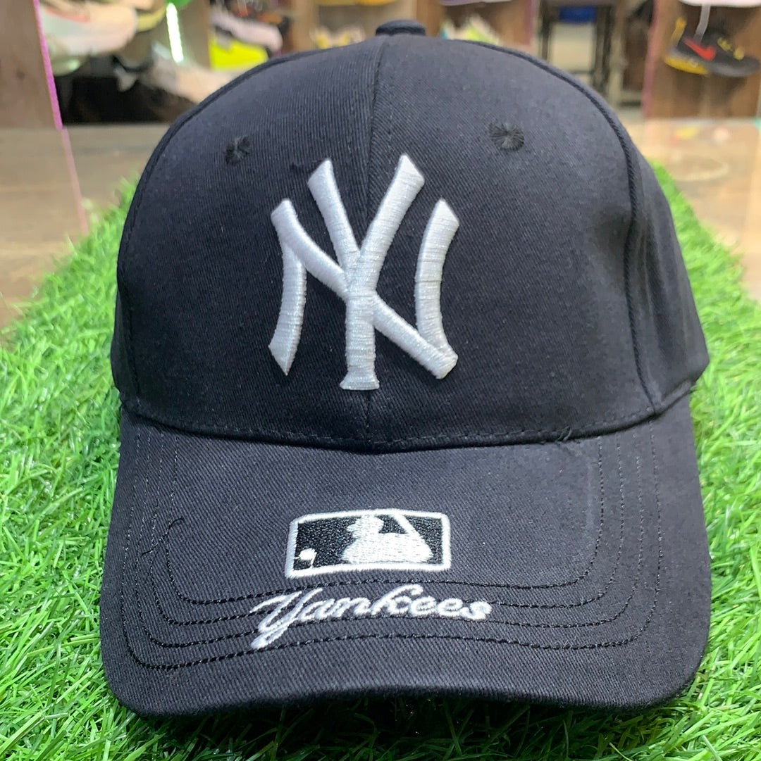 Ny Black Cap