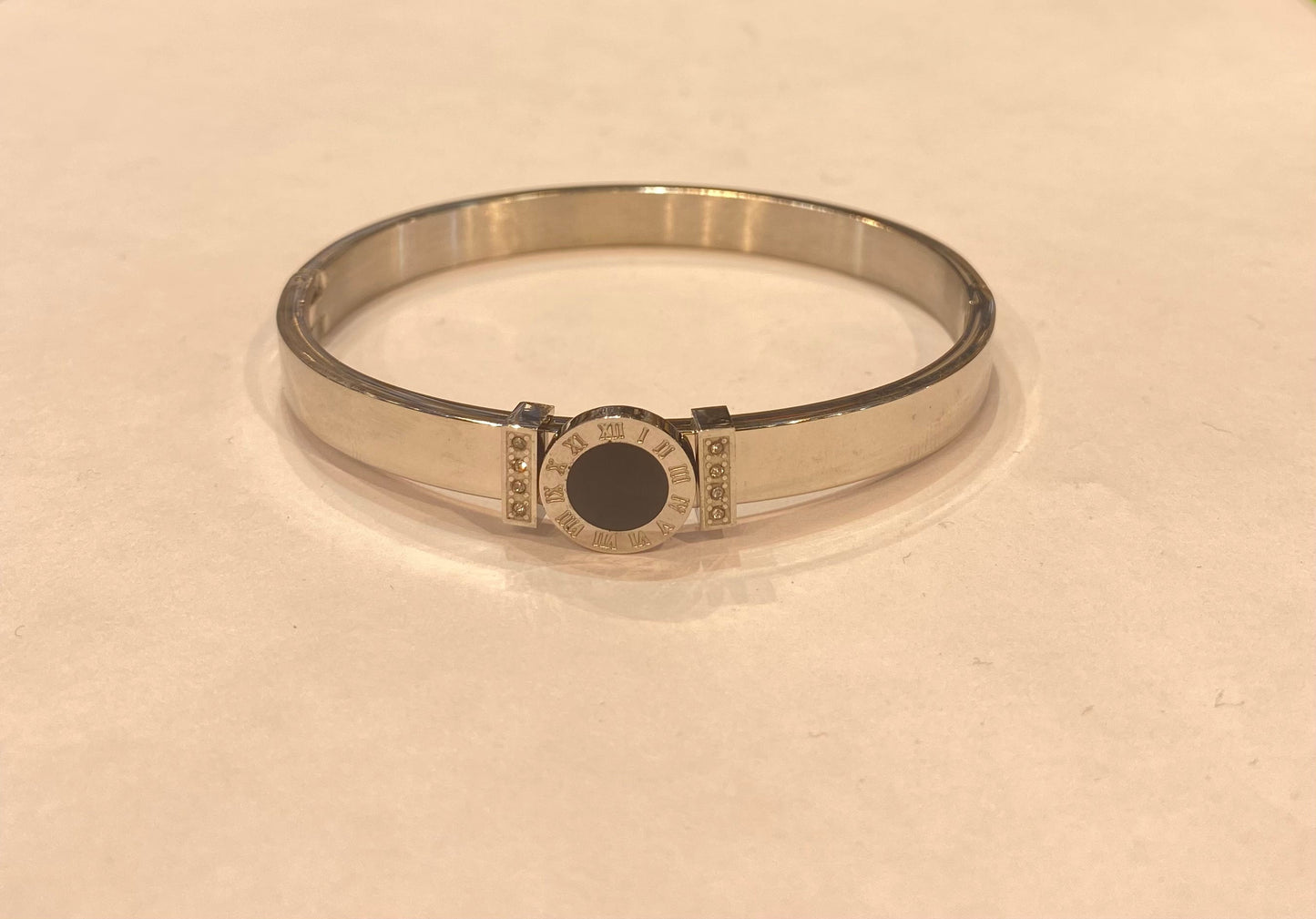 Sliver Black Colour Clock Logo Design Heavy Quality Bracelet 199924