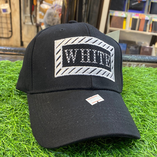 W Black Cap 700378