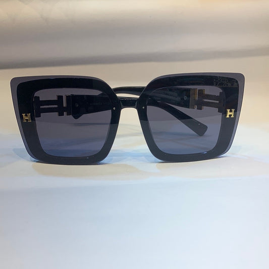 REH HER Black Frame Black Shade with H logo Unisex Branded Sunglass 6013-2 6917-143