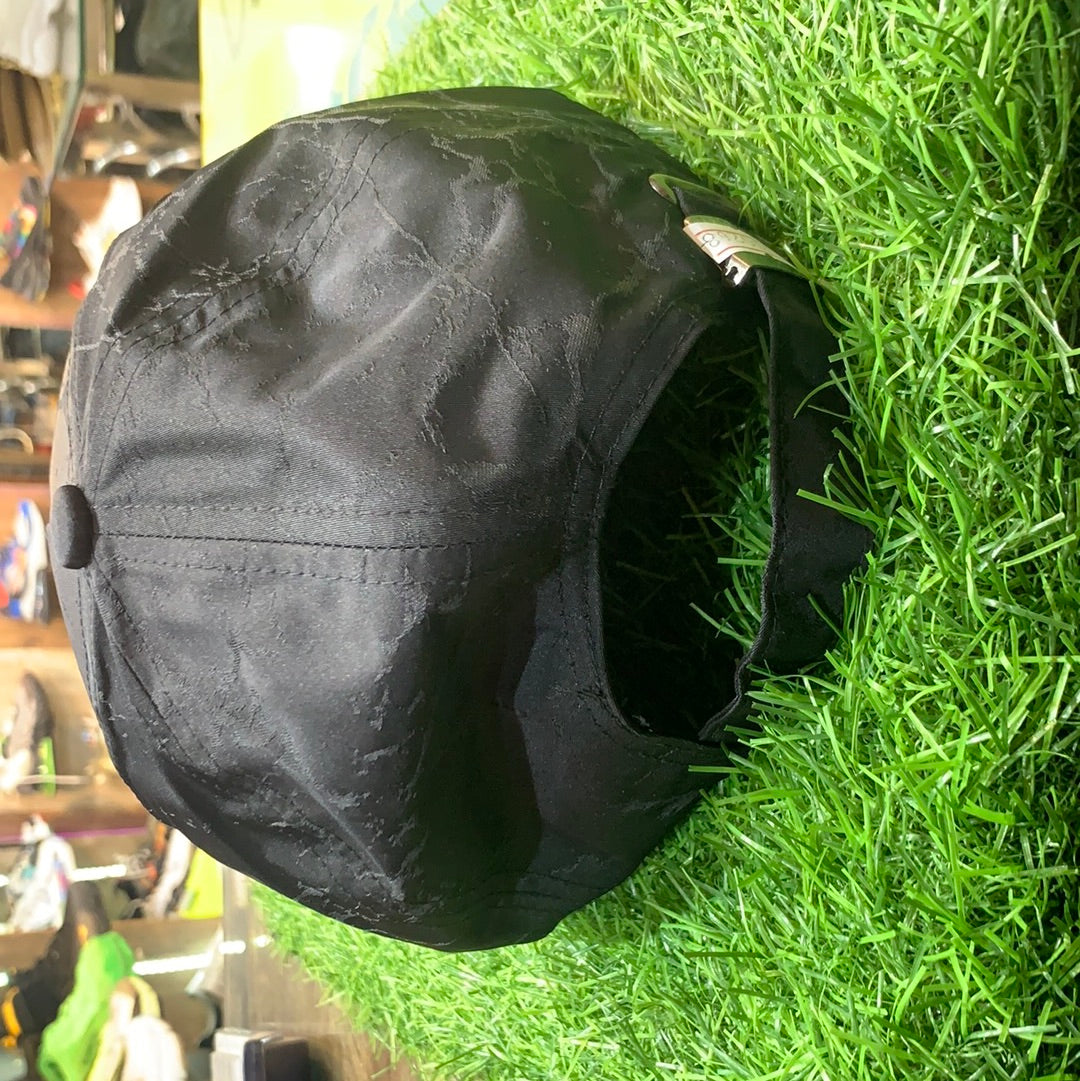 Fil Black Cap