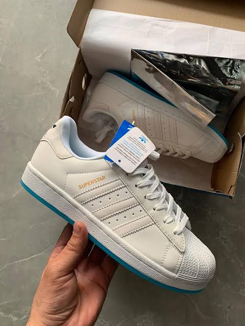 IDA  White stripe Colour Changing Sports Shoe 03082023