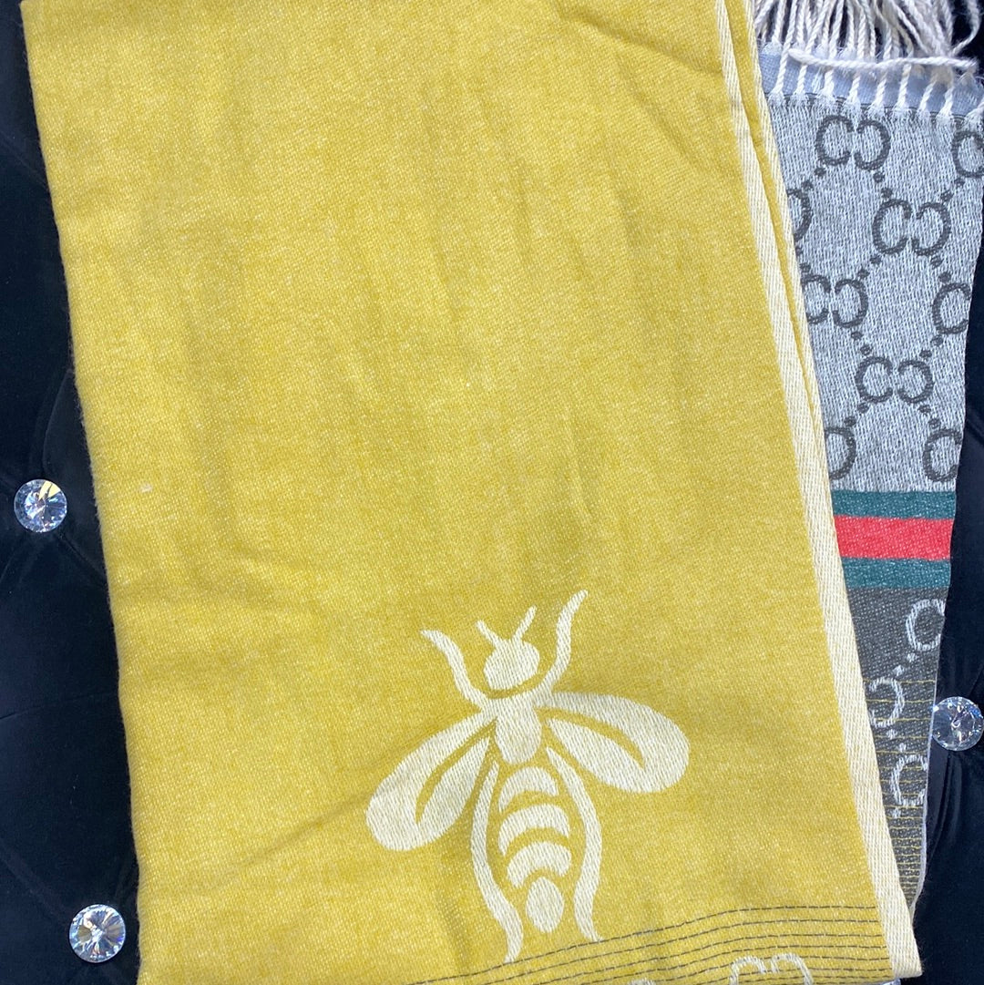 CUG Yellow Black Colour CUG Bee Print Heavy Quality Cashmere Muffler  9371