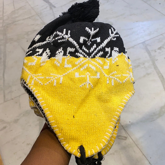 Black Yellow Colour Ear flaps features braided tassels Beanie Cap 9343