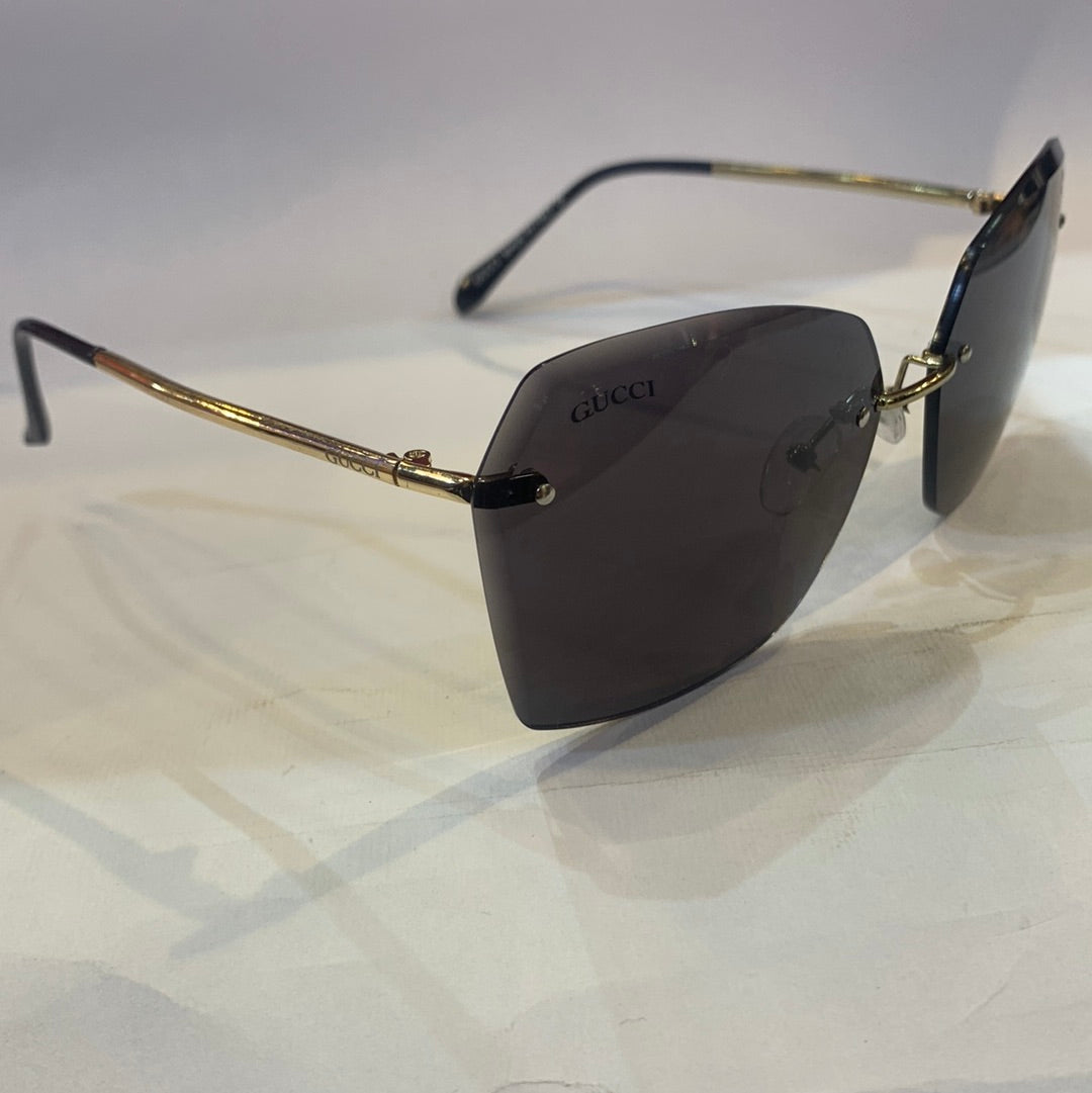 CUG Frameless Golden Black Stick Black Shade Sunglass 68115 63 15-140
