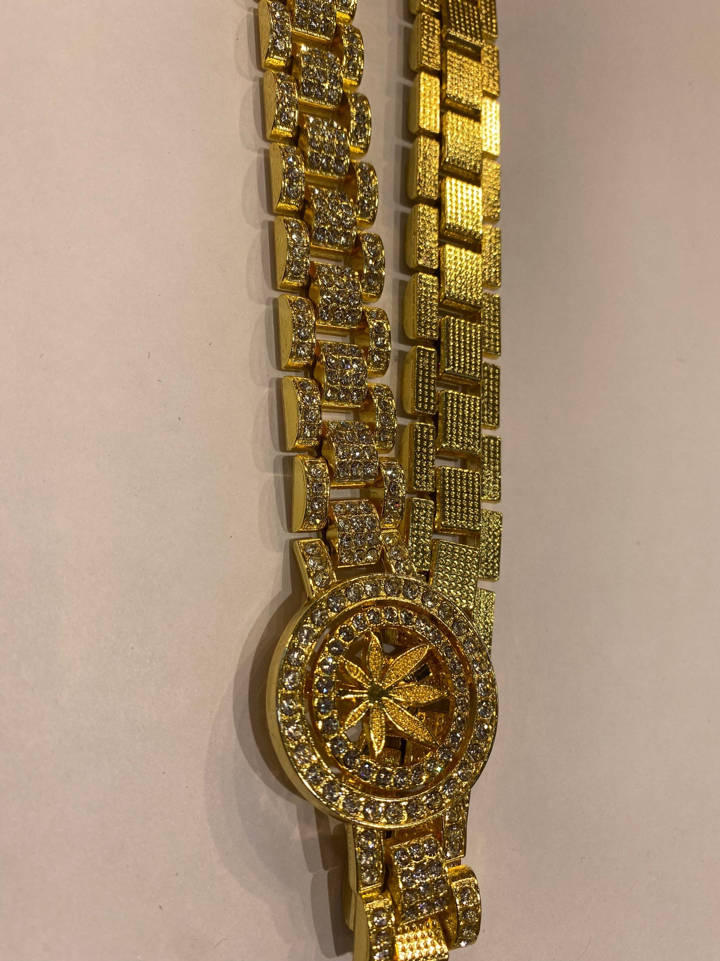 Gold And Sliver Colour With Diamond Studded Cuban Chain 90012