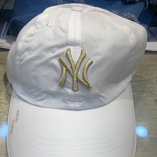 YN White Cap Gold Embroidery 300162