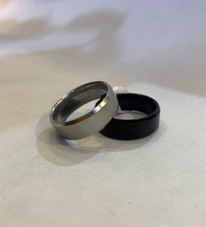 Sliver Black Stainless Steel Circle Plain Premium Quality Men’s Ring 50245