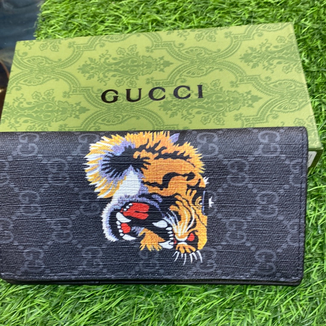 CUG Black Colour Branded Luxury Italian Leather Long Wallet Model Silk Screen Apricot Tiger 62665020