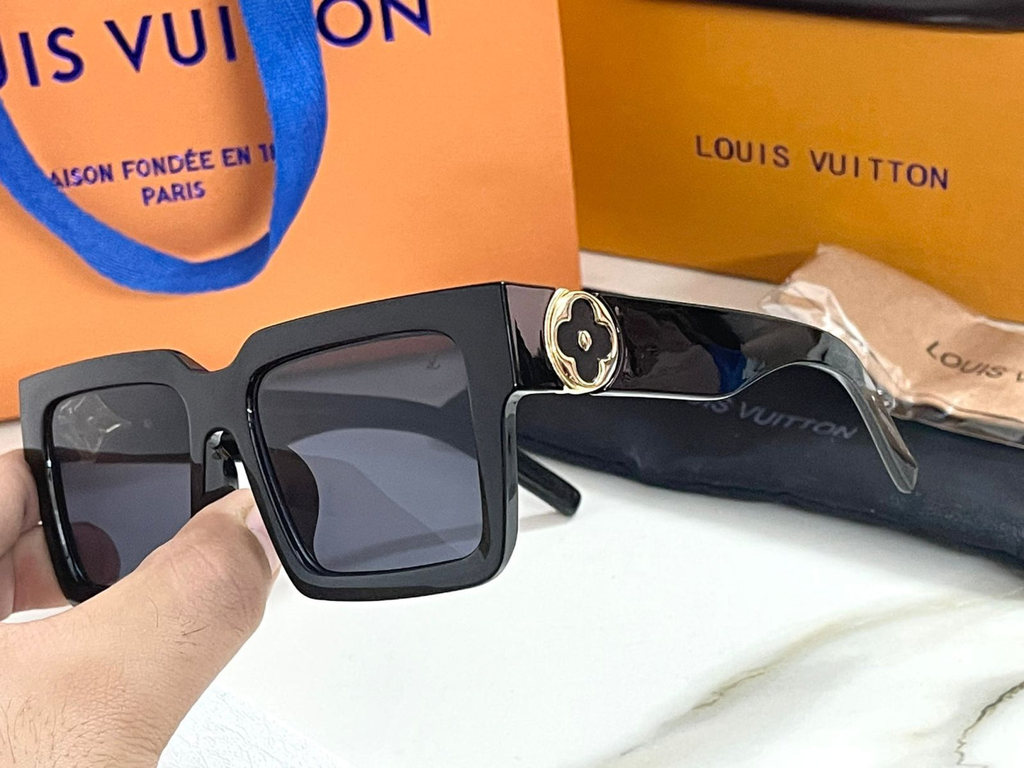 UOL Branded Unisex Sunglasses Z2196 5816140