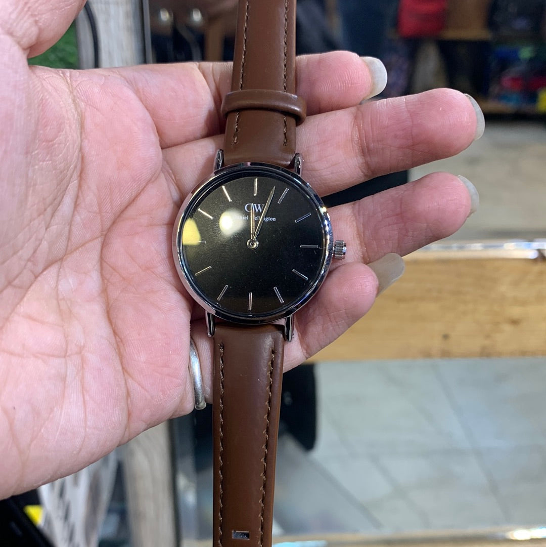 Wd Brown Strap Black Dial Silver Ring Ladies Watch